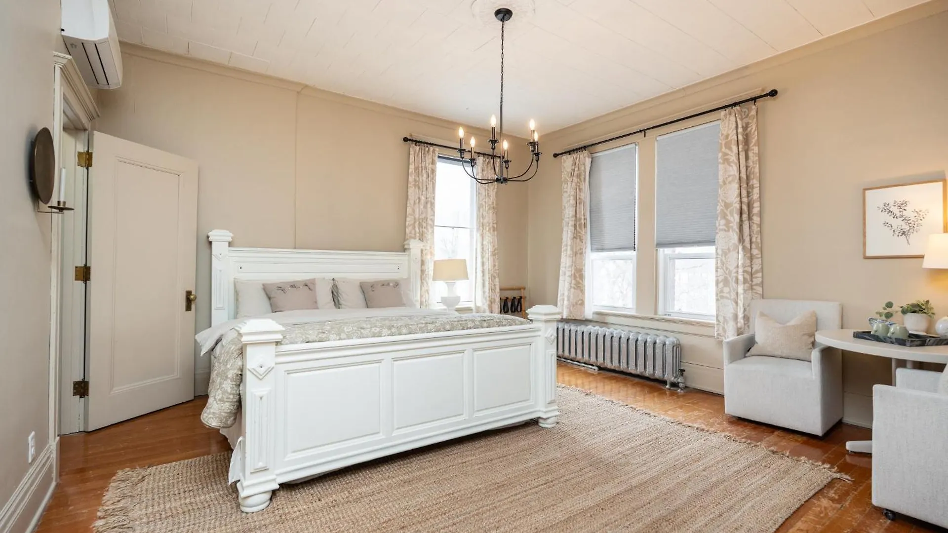 Bed and Breakfast No. 5 East Winnipeg 0*,  Kanada